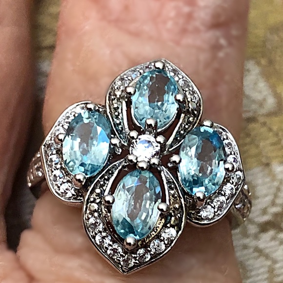 Blue Zircon, 2.55 CT’s - Picture 2 of 3